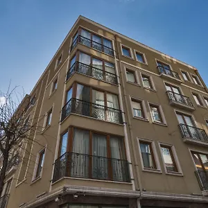 تحقق من التوفر